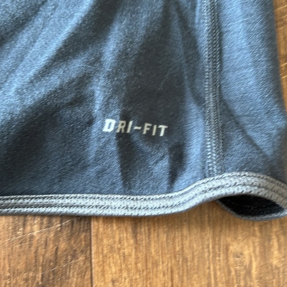 Women’s Nike Running Dri-Fit Hooded Pullover - Picture 7 of 9